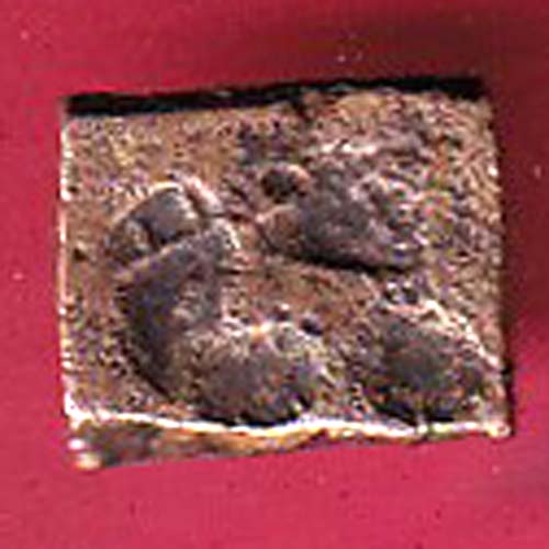 ancient cetral india copper punchmark ujjainy symbols on coin :-@hub4656