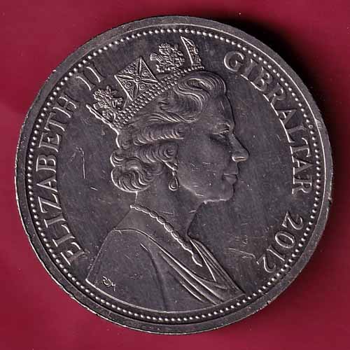 ELIZABETH II GIBRALTAR 2012 HM QUEEN ELIZABETH II DIAMOND JUBILEE 1952-2012 ONE CROWN –@HUB1657